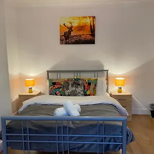 Stratford Cozy Double London