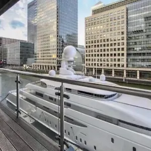  Apartment Waterfront United Kingdom